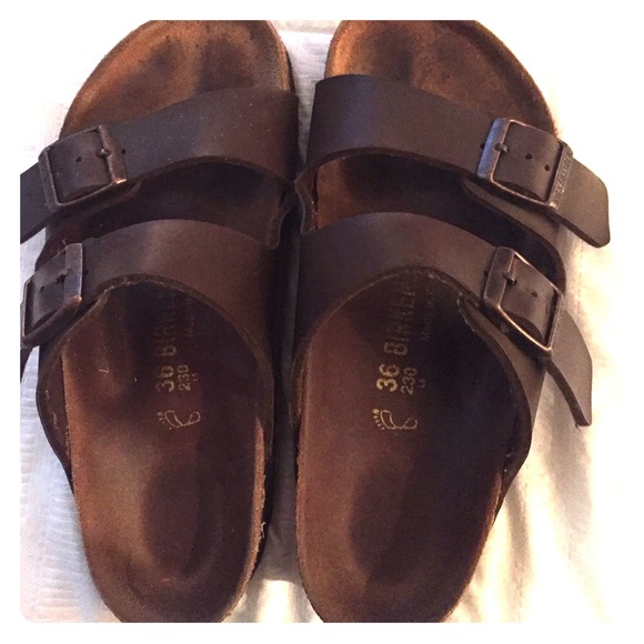 Birkenstock Arizona sandals dark brown size 6