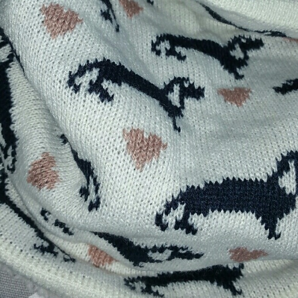 LAST ONE 🎁 DOGS🐕 & HEARTS💖 infinity scarf