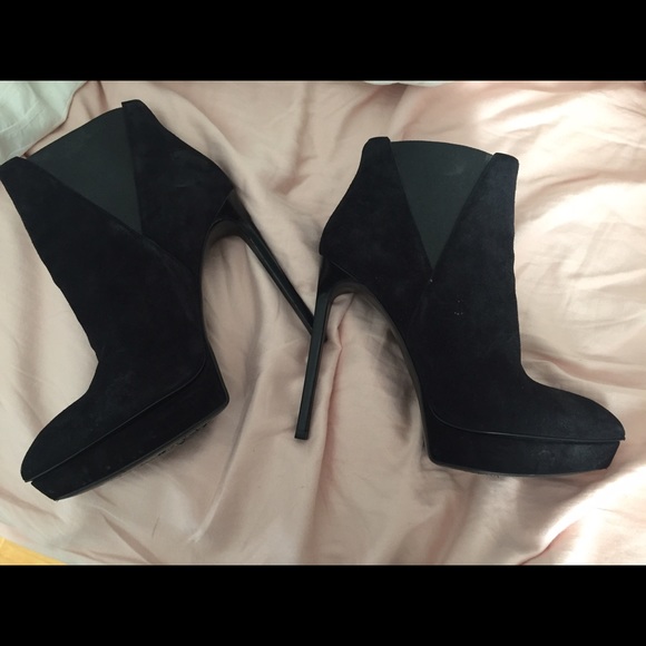 SAINT LAURENT BOOTIES - Picture 2 of 5
