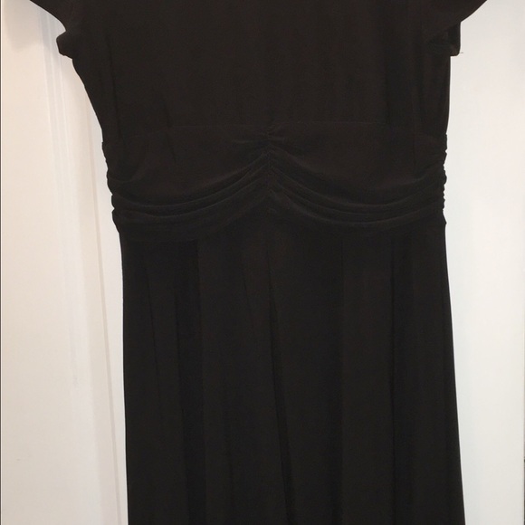 Dress - Picture 3 of 4