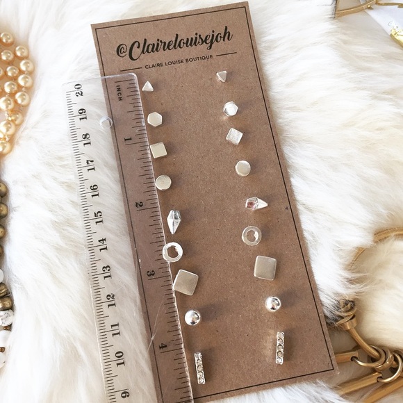 - SILVER STUD SET - - Picture 3 of 4