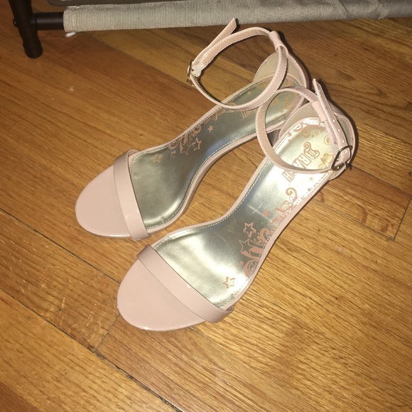 tan heels