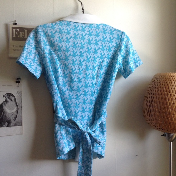 🚫SOLD LOCALLY🚫✨VINTAGE✨ duck print belted top - Picture 2 of 4