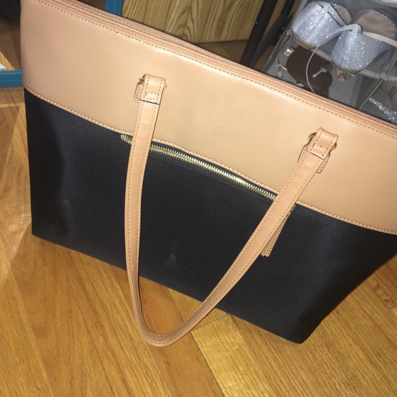 tan and black bag