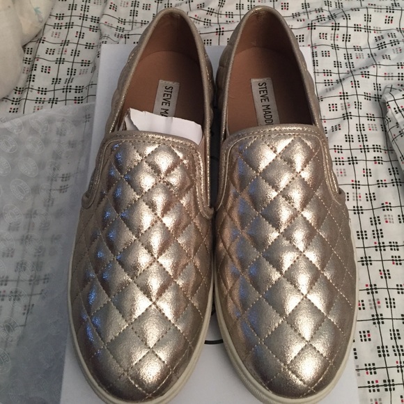 Steve Madden flats