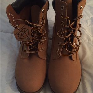 Rock & Candy Bulldozer Bootie Women's boots size 8