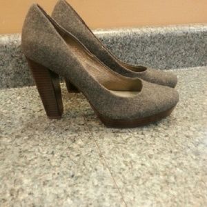 Banana Republic Shoes