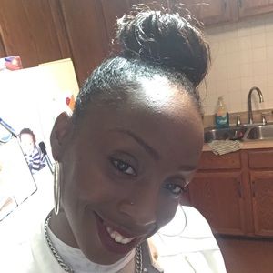 Meet your Posher, Diana