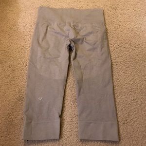 Lululemon flow and go crops