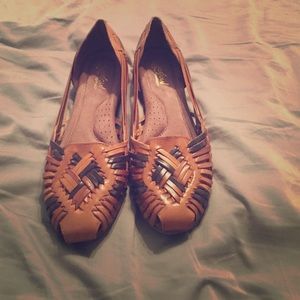 Natural soul sandals