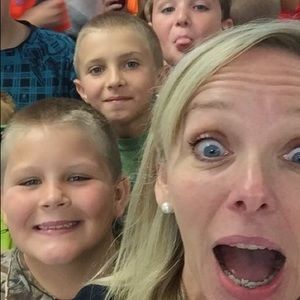 Meet your Posher, Shelly