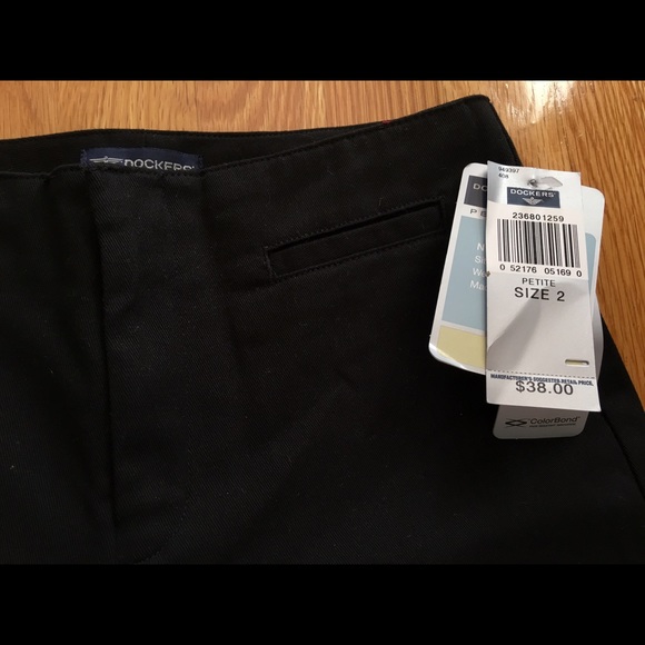Dockers Black Dress Capri Pants - Picture 3 of 4