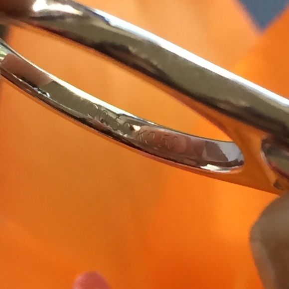 NWT White & Black Silver Diamond Reversible Ring - Picture 4 of 4