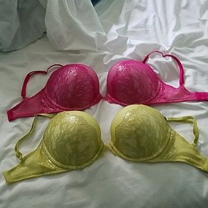 SALE🎈🎈🎈NWT Victoria Secret Bra's