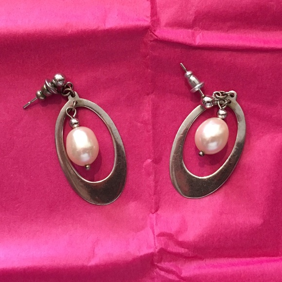 Sterling Silver Fresh Water Pearl Earrings