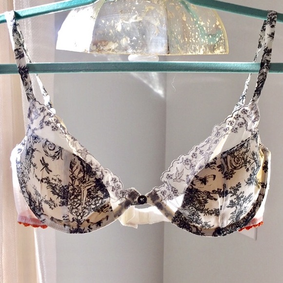 Victoria's Secret Other - Gorgeous Victoria's Secret bra
