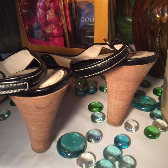 💋SALE💋Prada Peep Toe Heels - Picture 4 of 4