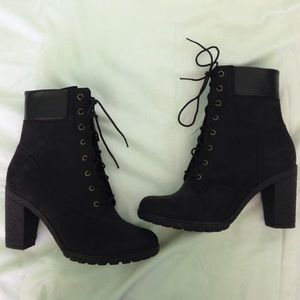 Black high heeled boots