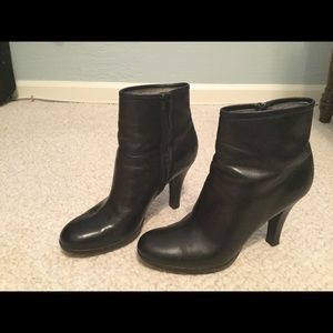 BP. Black boots