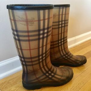 Burberry rain boots