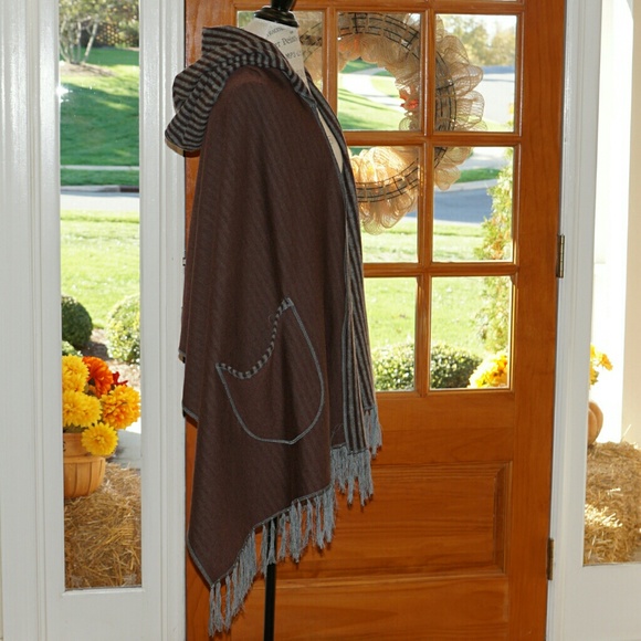 Brown stripe hooded Poncho wrap shawl fringe - Picture 4 of 4