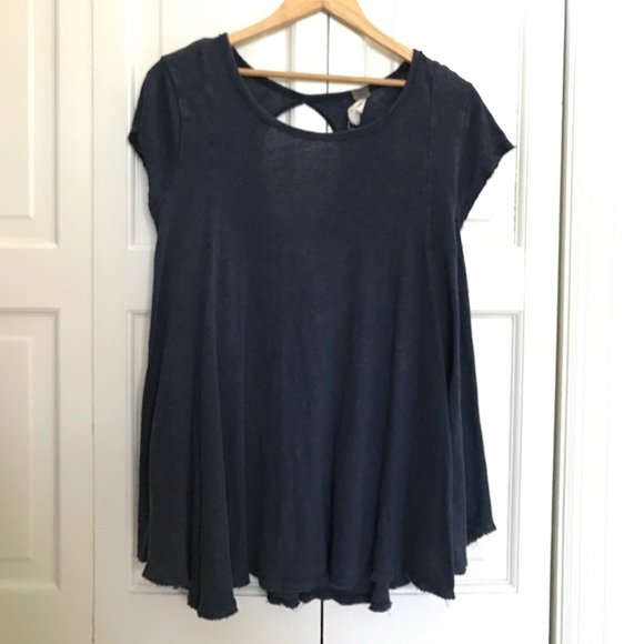Free people loose top• SIZE XS