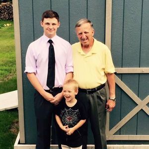 Meet your Posher, Colin