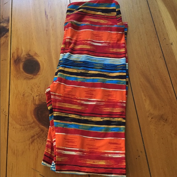 LULAROE MULTI-STRIPED OS LEGGINGS