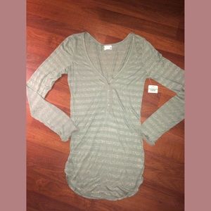 Free People green & silver long sleeve top || L ✨