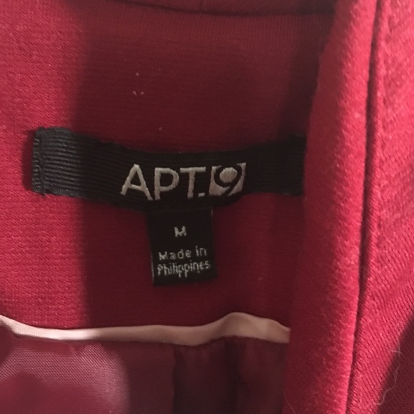 Red dress jacket - Picture 2 of 2