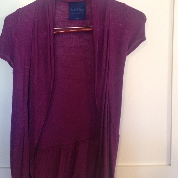 Beautiful plumb short-sleeved sweater