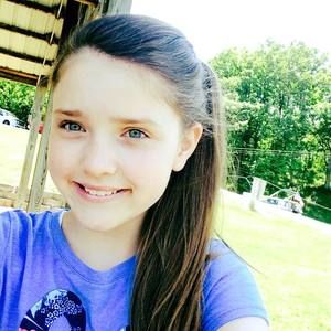 Meet your Posher, Haylee