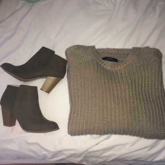 Oversized wool sweater