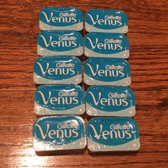 Brand New Gillette Venus refill pack of 6!