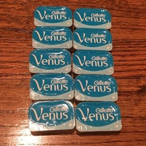Brand New Gillette Venus refill pack of 6!