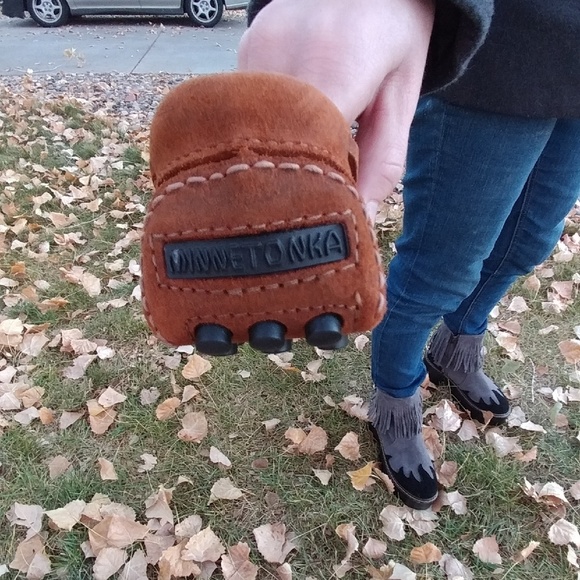 NWOT Minnetonka Driving Moccasins - Picture 3 of 3