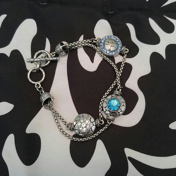 Bracelet