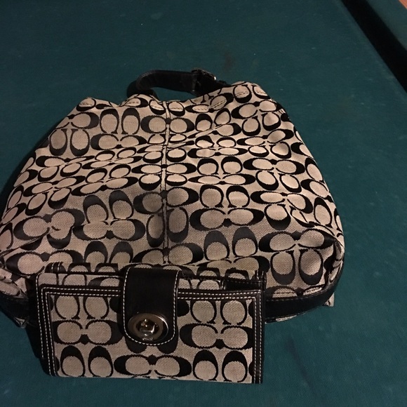 Coach purse and wallet