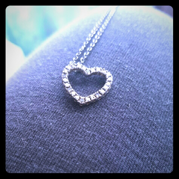 White gold diamond necklace