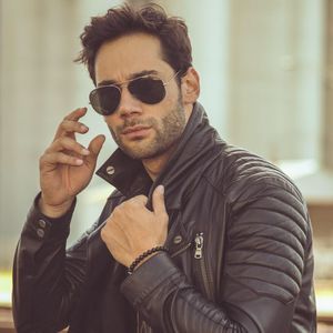 Meet your Posher, Uğur
