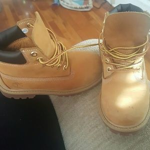 Toddler Boys size 11 wheat timberland boot