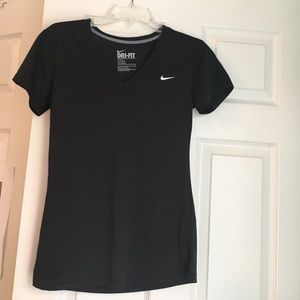 Black Nike short sleeved drifit shirt