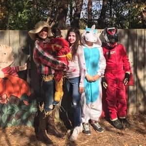 Meet your Posher, Tanya