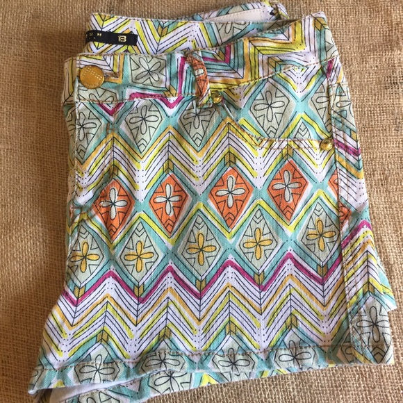 Tinseltown Boho Print Shorts - Picture 4 of 4
