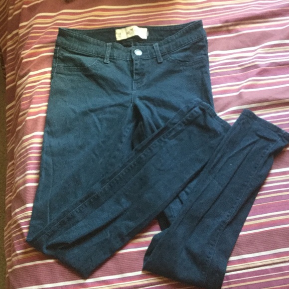 Size 0 navy blue hollister jeans