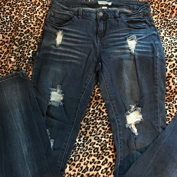 Refuge Distressed Jeggings