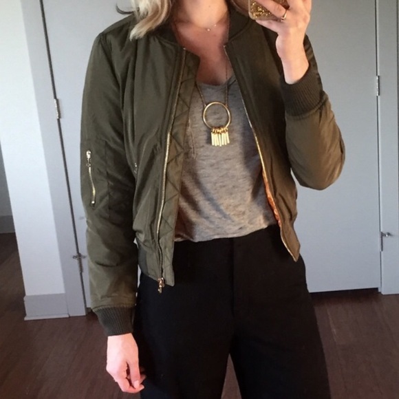 1️⃣ left! - MA1 STYLE - Army Green Bomber Jacket - Picture 3 of 4