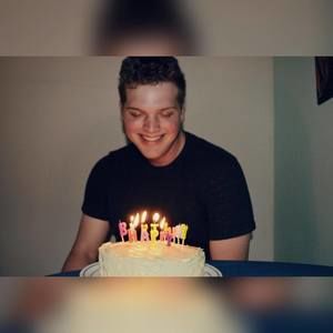 Meet your Posher, Cole