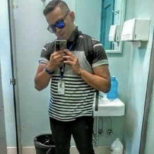 Meet your Posher, Emmanuel