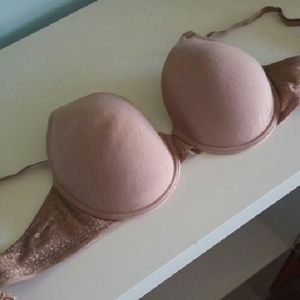 Padded t-shirt bra